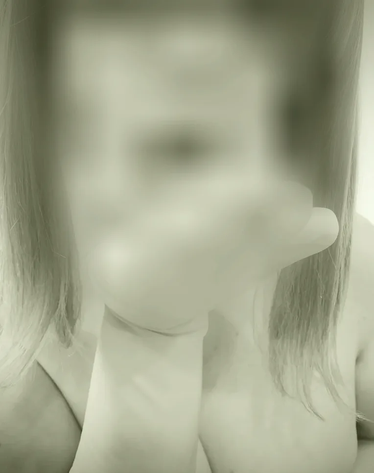 Isla, 36