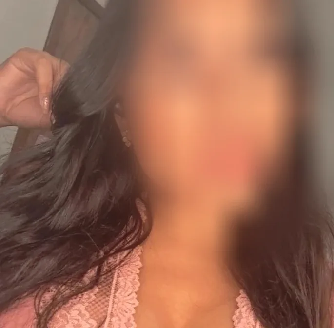 Isla, 29