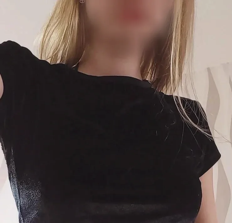 Natasha, 25